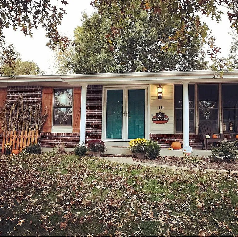 1131 Villaview Dr photo 1