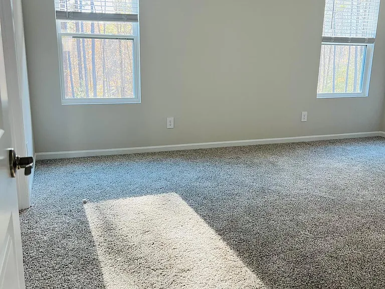 745 Riguard Way — Photo 24