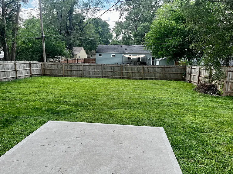 7216 Dearborn St — Photo 4