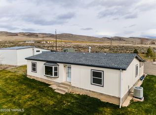 851 Cabin Ln, Selah, WA 98942