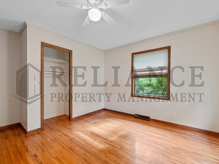 614 N Brownthrush Ln — Photo 31