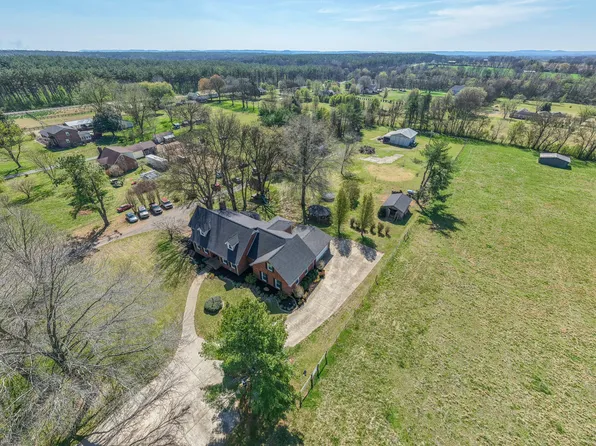 2685 Hampshire Pike, Columbia, TN 38401