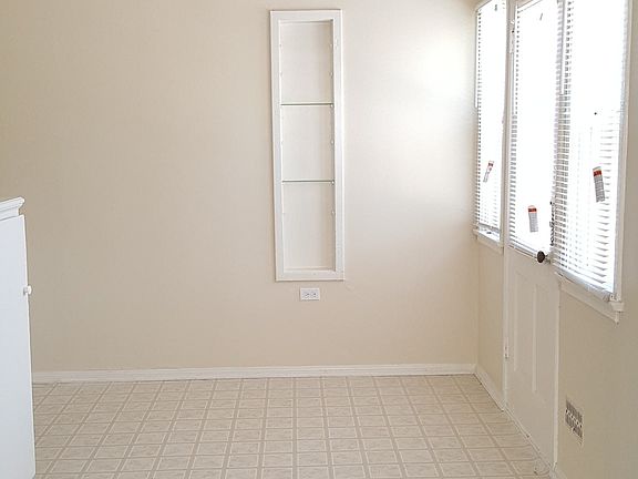 3rd image of 5854 Gregory Ave