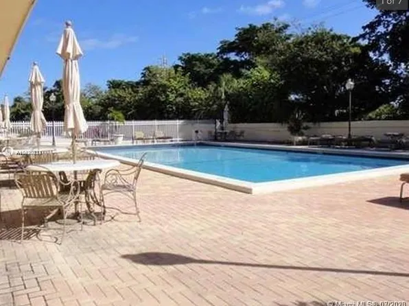 1800 Sans Souci Blvd APT 214, North Miami, FL 33181