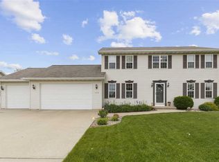 1628 Pendleton Rd, Neenah, WI 54956