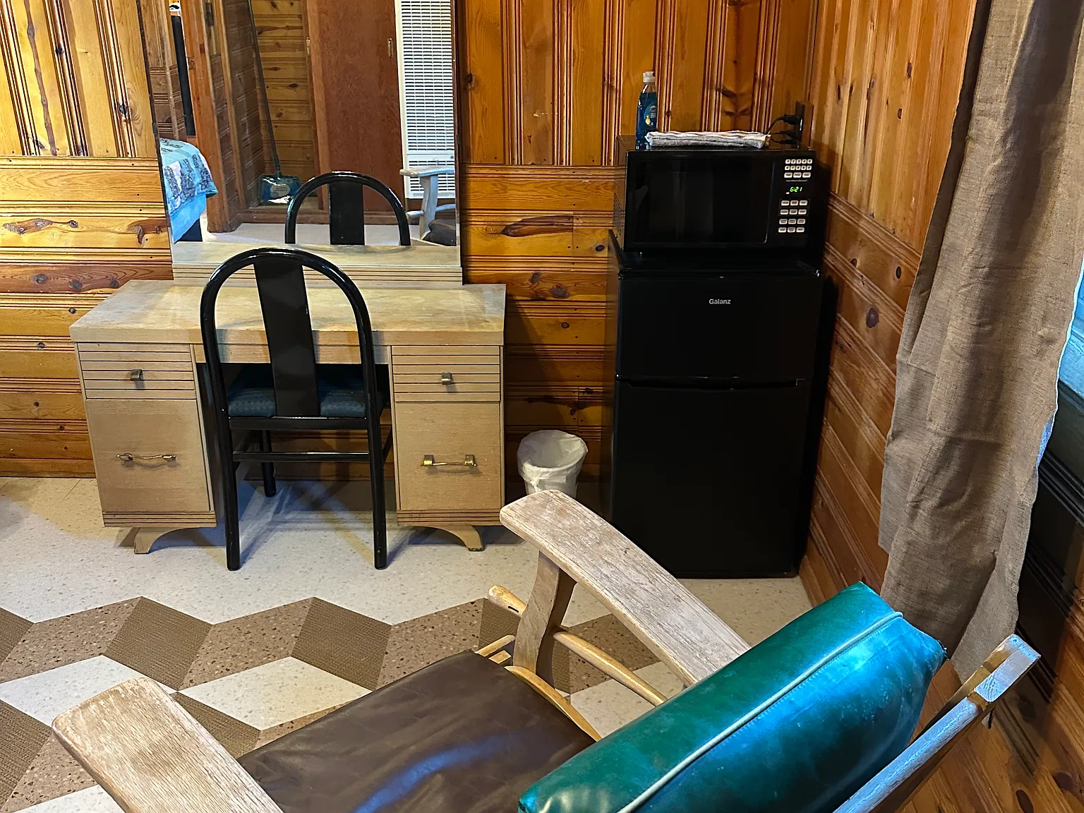 Studio, 225 sqft, $750 — Photo 4