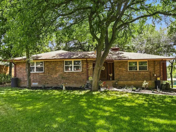 257 Oak St, Highland Village, TX 75077