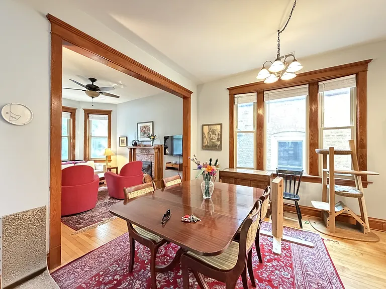 1874 N Leavitt St #M01R — Photo 10