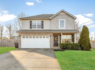107 Macaw Ln, La Vergne, TN 37086