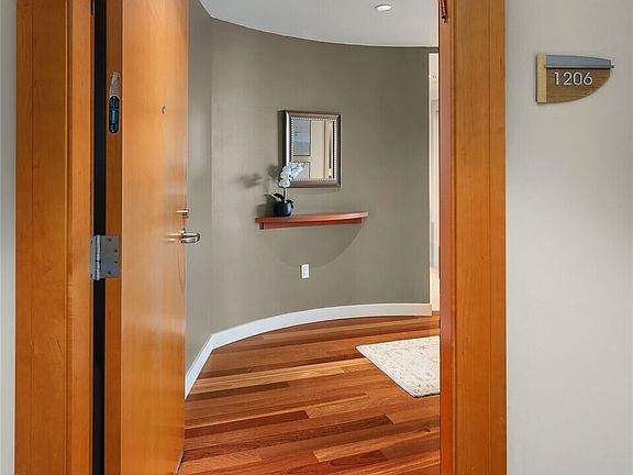 3rd image of 10610 NE 9th Place #1206