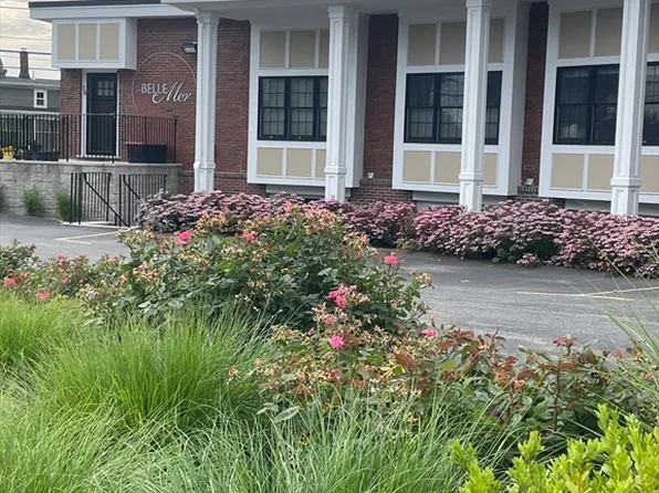 142 Pleasant St Unit 12, Winthrop, MA 02152