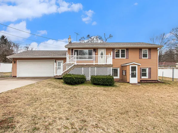33117 Pokagon Hwy, Niles, MI 49120