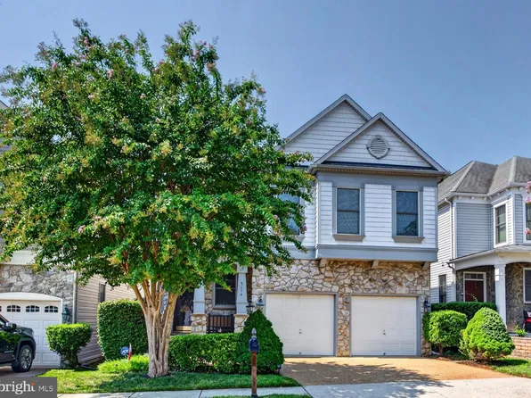5694 Tower Hill Cir, Alexandria, VA 22315