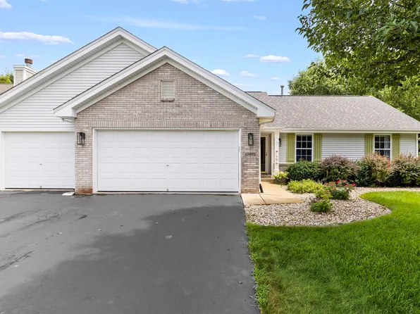 10971 Dixon Pines Cir, Machesney Park, IL 61115
