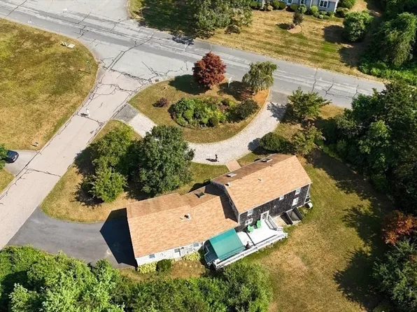 9 Windsor Rd, Sandwich, MA 02563