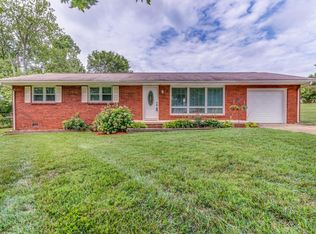 5617 Stoneleigh Rd, Knoxville, TN 37912