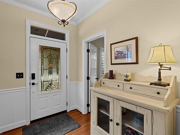 4th image of 3601 Cherry Hill Dr