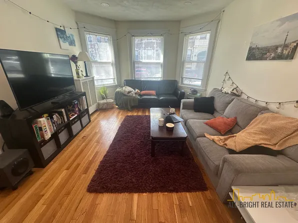 194 Kelton St, Boston, MA