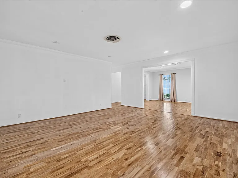5310 Indigo St — Photo 12