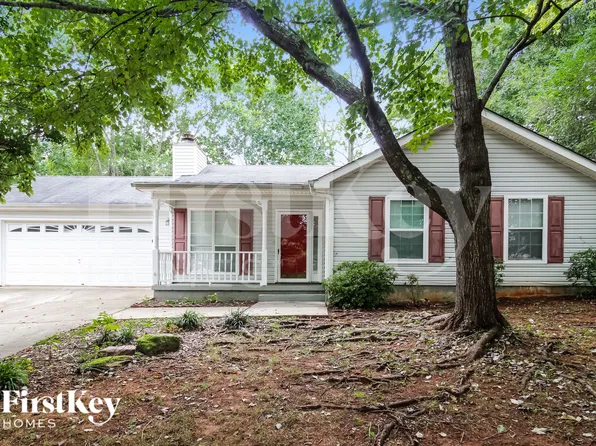 5082 Memory Ln, Flowery Branch, GA 30542