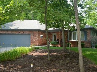 2028 Silver Fox Dr W, Martinsville, IN 46151