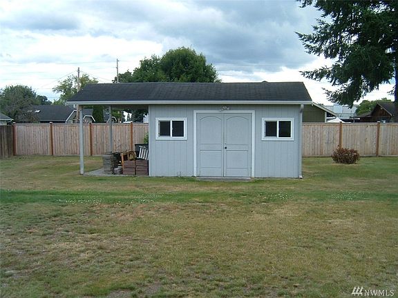4th image of 4302 81st Pl NE