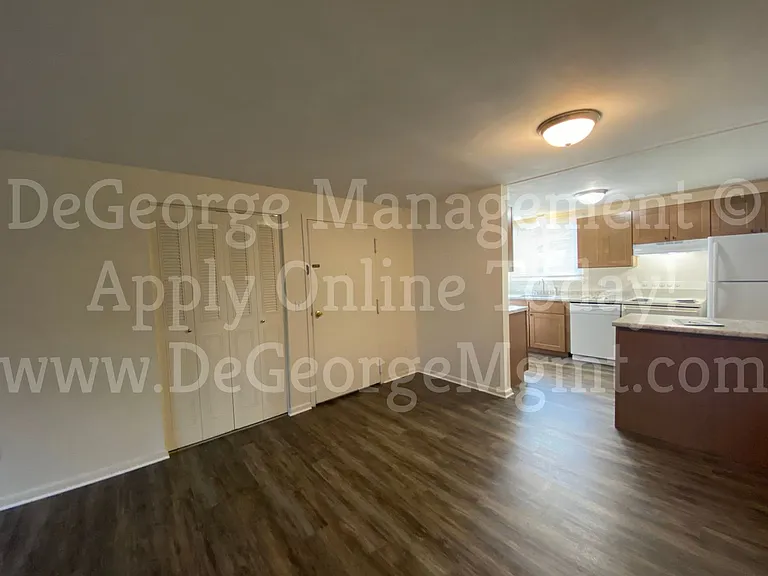 Parkview Apartments — Photo 4