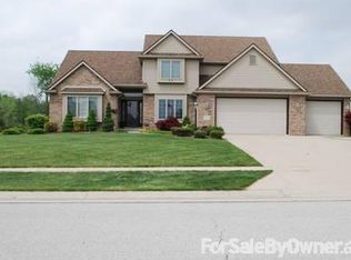 505 Steeplechase Dr, Auburn, IN 46706