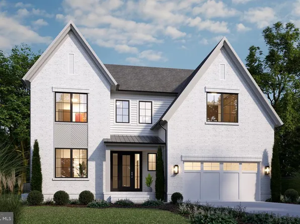 2724 N Dinwiddie St, Arlington, VA 22207