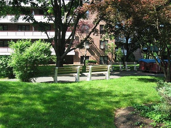 3rd image of 315 King St #4D