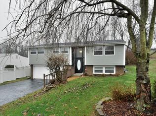 1169 Marble Dr, Crescent, PA