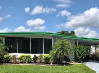 161 Royal Palm Dr, Leesburg, FL 34748