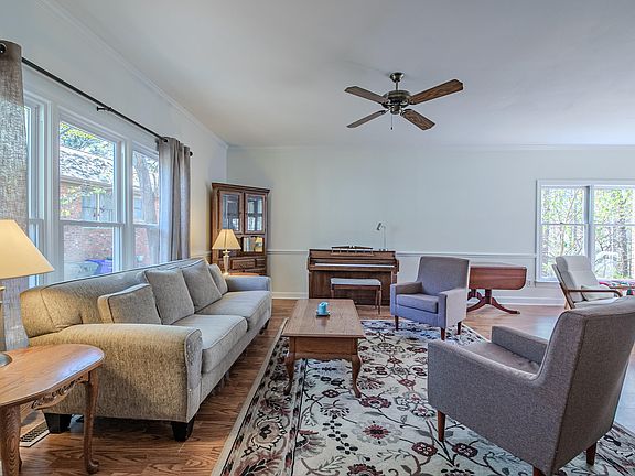 3rd image of 5500 Fortunes Ridge Dr APT 83A