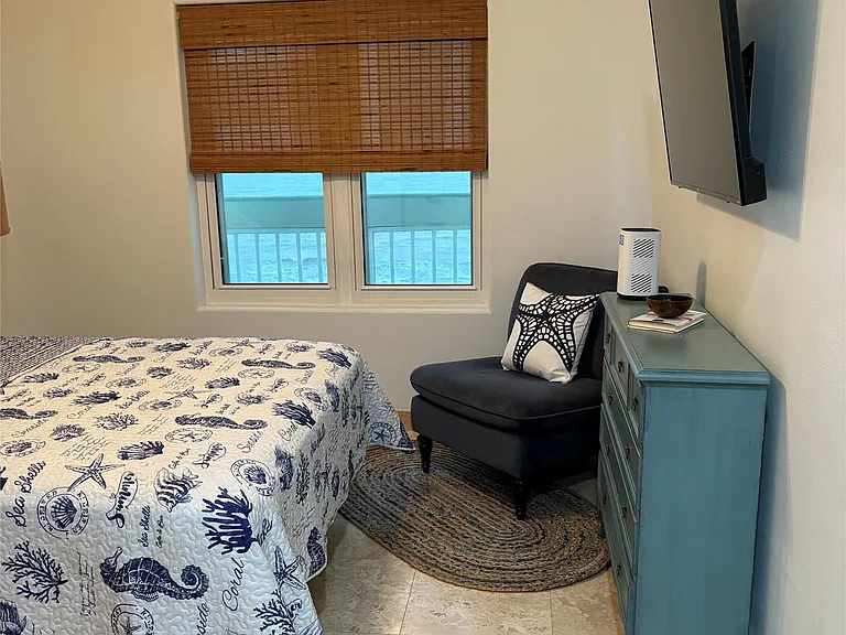 9420 Seawall Blvd #605 — Photo 8