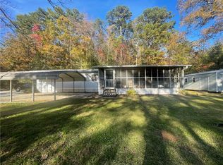 295 Lisa Ln, Mountain Rest, SC 29664