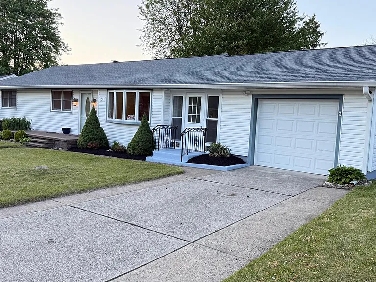 51 Macon Dr — Photo 34