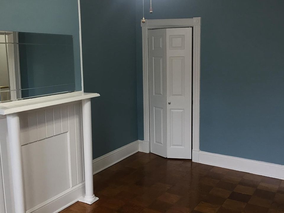 Front Room with Closet