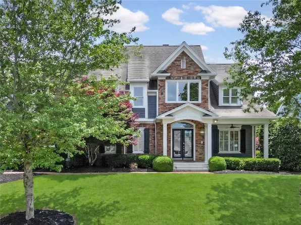 3621 Lake Ridge Ct, Gainesville, GA 30506