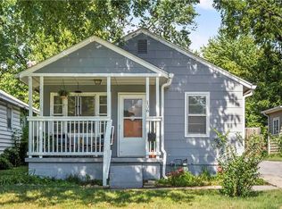 106 W 78th St, Kansas City, MO 64114