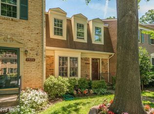 7918 Treeside Ct, Springfield, VA 22152