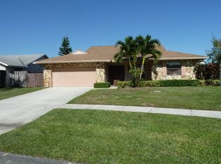 6573 Hollandaire Dr W, Boca Raton, FL 33433