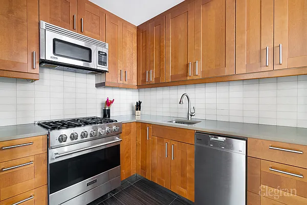 Rented by Elegran | media 2