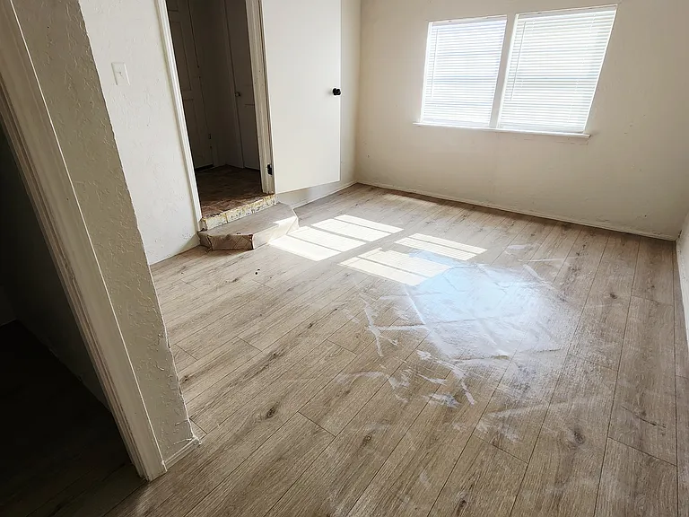 1607 NW Smith Ave — Photo 9