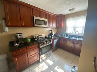 660 Boston St #1, Lynn, MA 01901