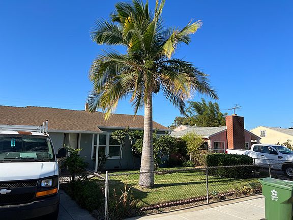 4th image of 3722 W 119th St