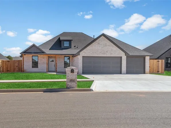 2702 Cloud Nine Cir, Weatherford, OK 73096