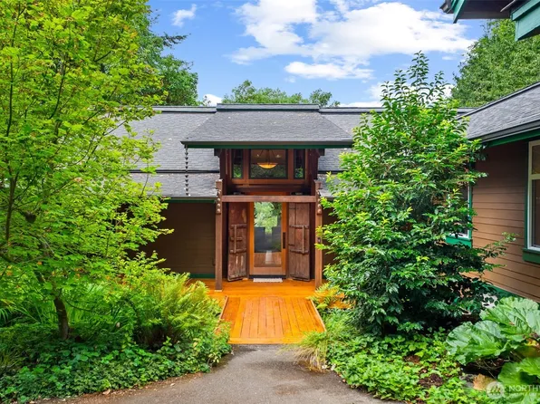6037 Swayne Drive NE, Olympia, WA 98516