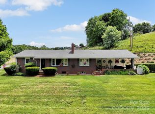 463 Golf Course Rd, Clyde, NC 28721