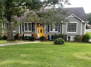 1612 Ridgefield Ln, Birmingham, AL 35215