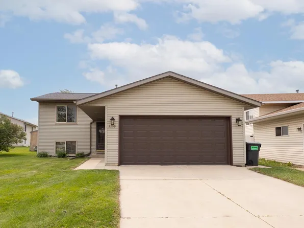 2209 18th Ave SE, Rochester, MN 55904